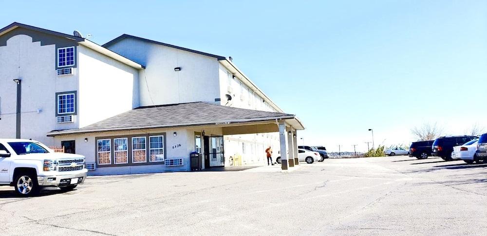 Econo Lodge San Antonio Near Seaworld - Medical Center Exterior photo